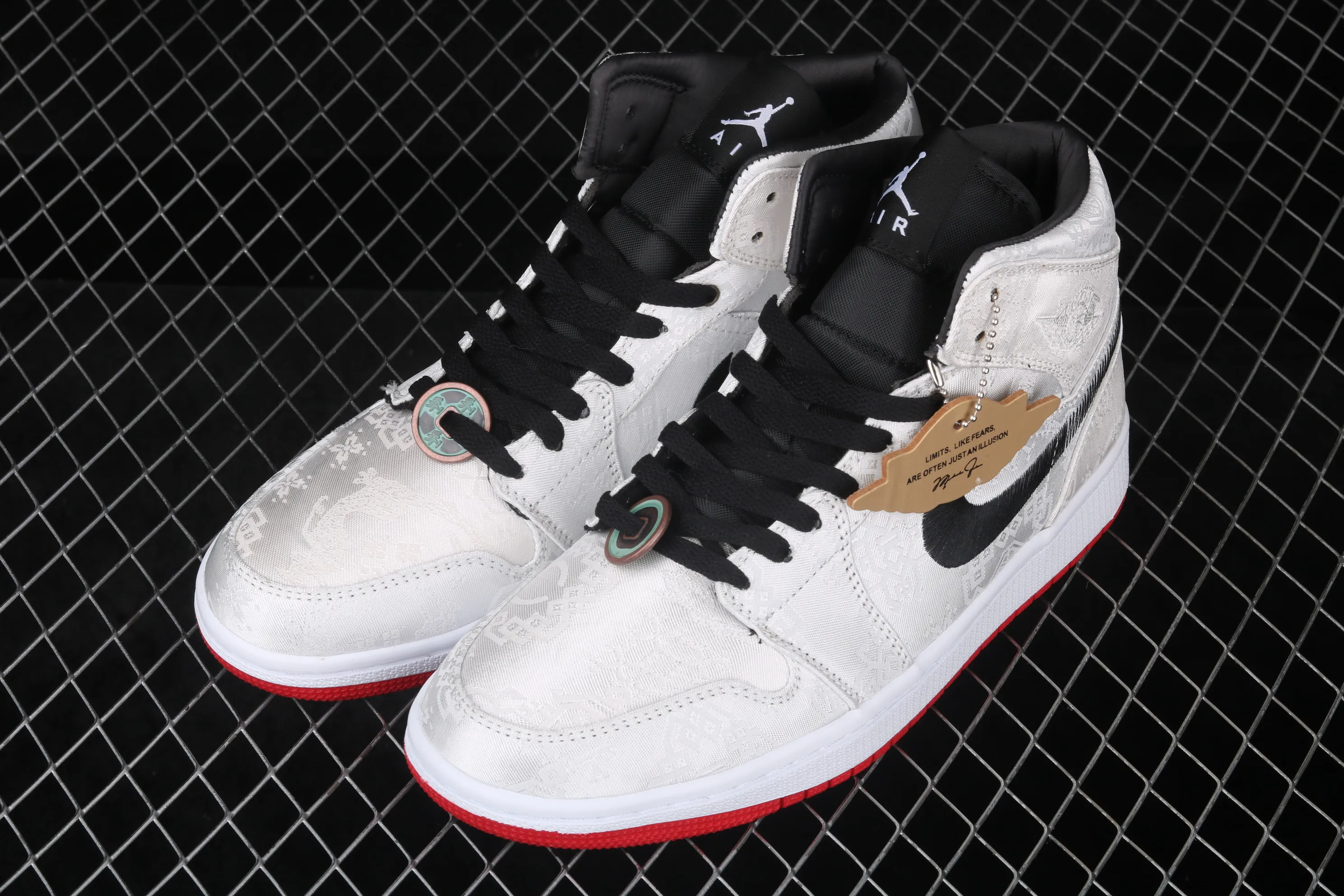 All categories Air Jordan Jordan series basketball shoes Air Jordan 1 Mid Different versions CLOT x Air Jordan 1 Mid "Fearless" AJ1 Joe 1 mid-top white silk CU2804-100